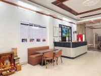 RAW Hostel - Ha Giang Loop Tour & Motorbikes Rental Hotel a Ha Giang