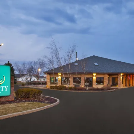 Quality Inn Marshall Near I-69