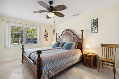 Chloe's Villa on Siesta Key, A Private 1/1 Escape Hotel in zona Sarasota Beach