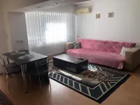 Central Hill 2-bedroom apartment in awesome Reșița with WiFi, AC