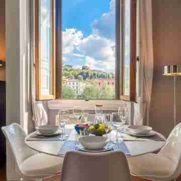 Luxury river view apartment. Biblioteca Nazionale Rooms