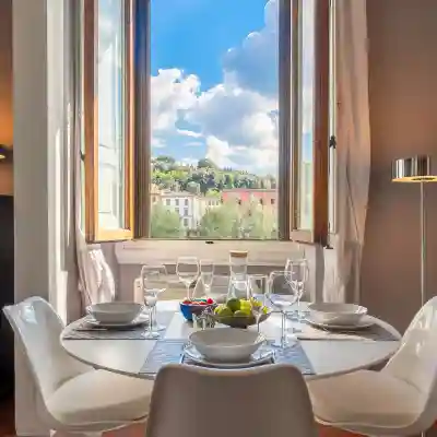 Luxury river view apartment. Biblioteca Nazionale Rooms