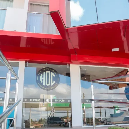 HOTEL QUATRO CORAÇÕES