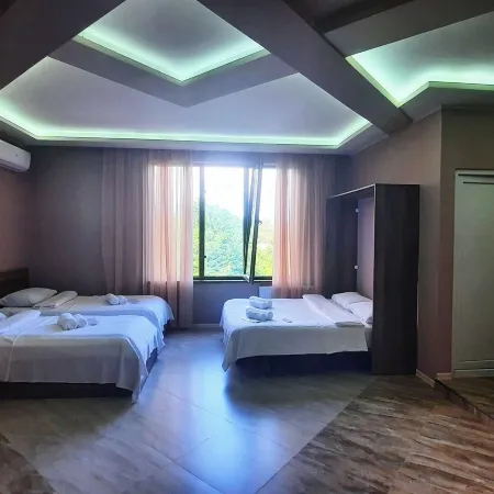 Inaisi Hotel
