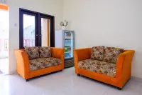 RedDoorz @ myRoom UMY Hotels in Kasihan