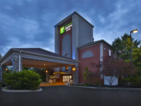 Holiday Inn Express & Suites CINCINNATI NORTHEAST-MILFORD by IHG Hotels in Clermont County