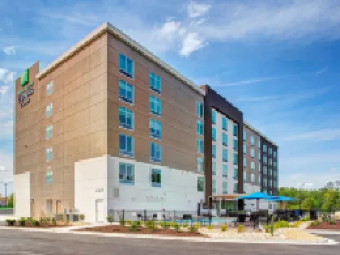 Holiday Inn Express & Suites COVINGTON by IHG Hotels in Covington