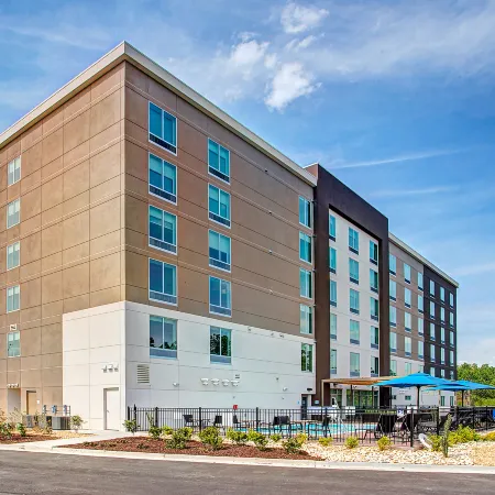 Holiday Inn Express & Suites COVINGTON by IHG