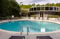 DoubleTree by Hilton Birmingham Perimeter Park - С бассейном