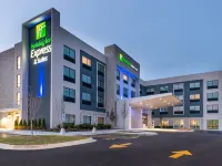 Holiday Inn Express & Suites ROMEOVILLE - JOLIET NORTH by IHG ウィルのホテル