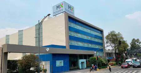 Hotel MX forum buenavista CDMX, Trademark by Wyndham Отели рядом со станцией Autobuses Poniente Station