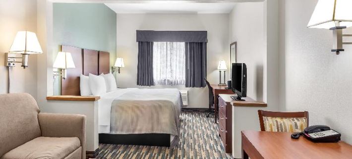 Quality Inn Hotels in Rock County