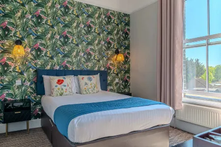 Tulip Hotel Harwich Отели в г. Феликстоуи