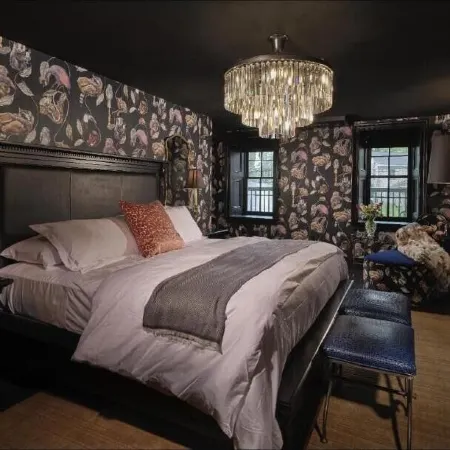Carversville Inn