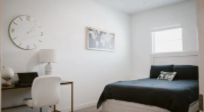 Spacious 4-bedroom house in Glendale