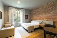 Colectia Stays Pau Claris