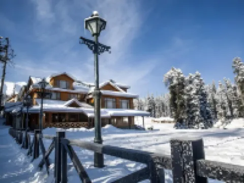 Hotel Heevan Retreat Hotels in Baramulla