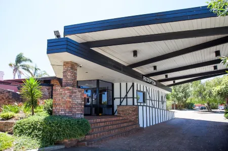 Leisure Inn Hotel Rockingham Отели в г. Рокингем