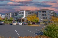 Country Inn & Suites by Radisson, Convention Center - parking