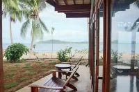 Bocas Beachfront Lodge Hotels in 