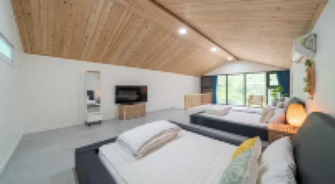 The Sangsang Pool Villa N Glamping 酒店