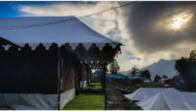 リバー サイド キャンプ チョプタ