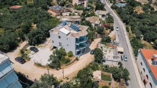 Sun George Hotels in Himarë