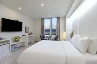 Bon Hotel Business - vasca da bagno