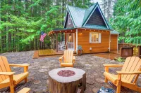 Adorable A-Frame Cabin, Steps to Lake Cushman! - Beach