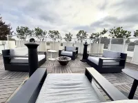 Melrose Rooftop Boutique Residences - Homestays