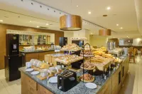 Comfort Suites Alphaville - servizio colazione