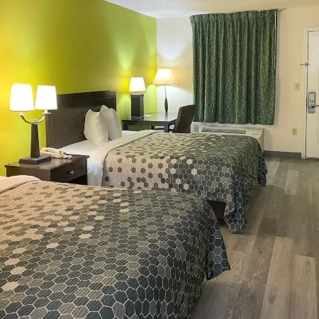 Econo Lodge Inn & Suites Sweetwater I-20