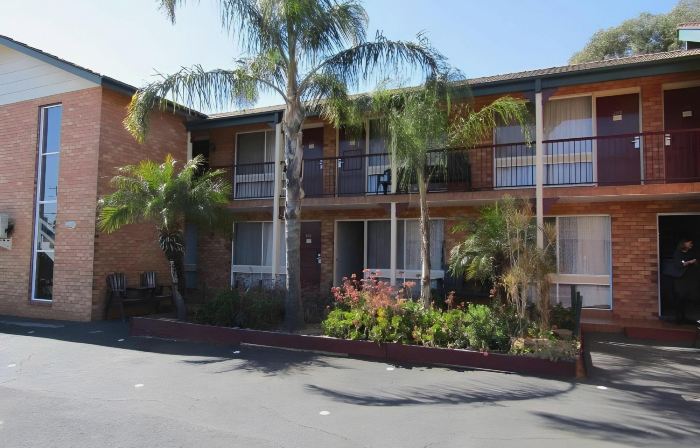 Homestead Motel