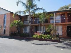 Homestead Motel