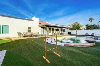 บ้านพร้อมสระว่ายน้ำ, สนามพัตต์กอล์ฟ และเกม: แชนด์เลอร์! - สระว่ายน้ำส่วนตัว