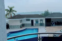 Dorlan Hotel - مسبح خاص