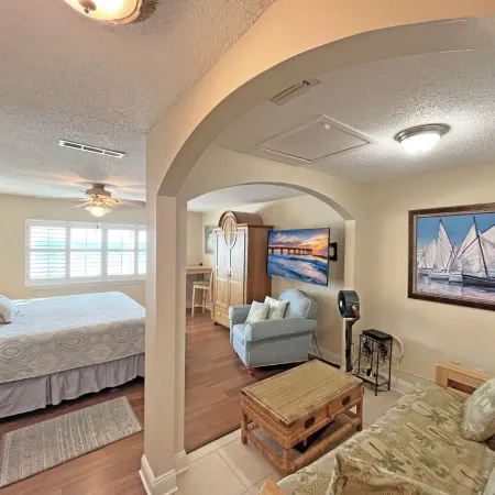 Crescent Beach I-14 Four Winds Condo