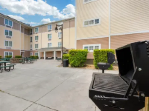 メインステイ スイーツ ジャクソンビル ニア キャンプ レジューン オンスローのホテル