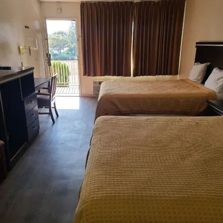 Relax Inn and Suites