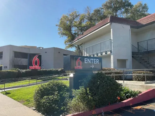Studio 6 West Sacramento CA - Motels