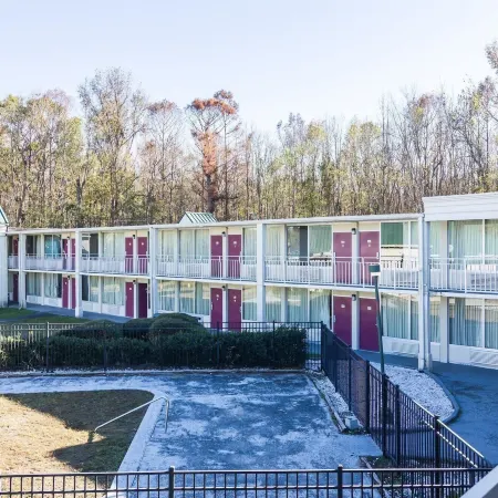 Motel 6 Townsend, GA