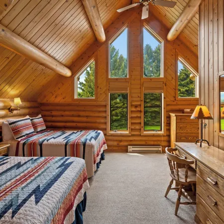 El Western Cabins & Lodges