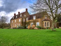Holiday Home in Bruton With Private Lakes Hotels in Wincanton