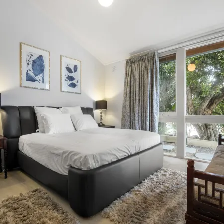 5-Bed Haven with Pool Minutes From Beaches