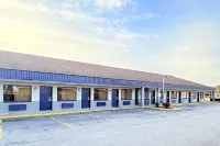 OYO Hotel Williamston - parking