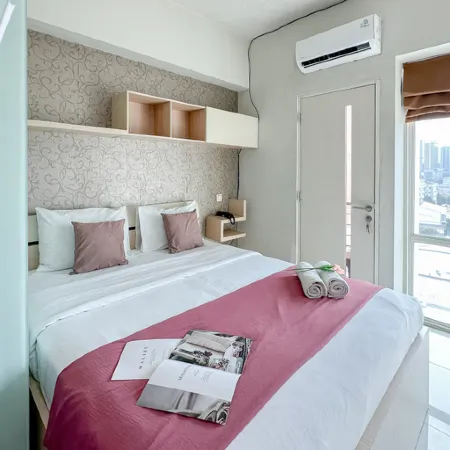 Classic and Compact Studio at The Square Surabaya Apartment by Travelio