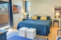 1 Mi to Unm: Convenient Albuquerque Townhome! - Condos