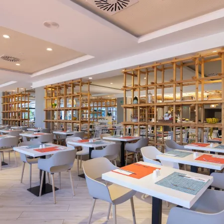 Abora Continental by Lopesan Hotels