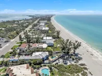 7th Heaven 1 Bedroom Condo by Redawning