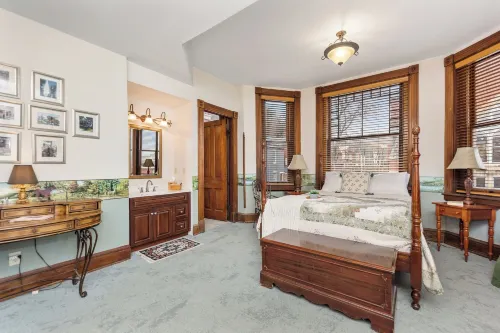 Moon River Bed and Breakfast - Breakfast